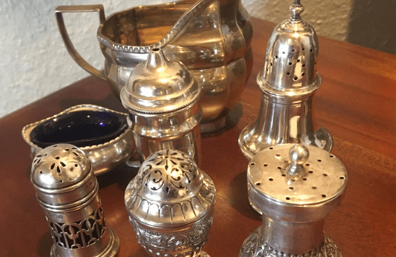 Silberpunzen auf Gegenständen